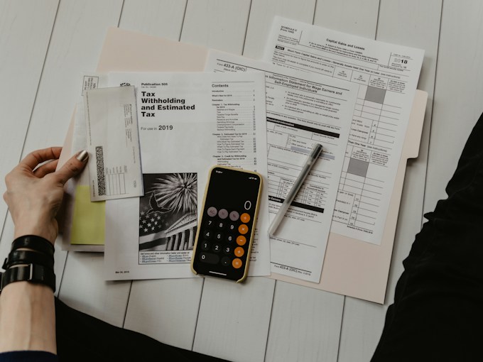 Unpaid invoices and accounting paperwork factored for a Tucson business